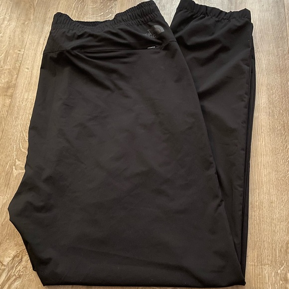 Northface joggers - Picture 2 of 11